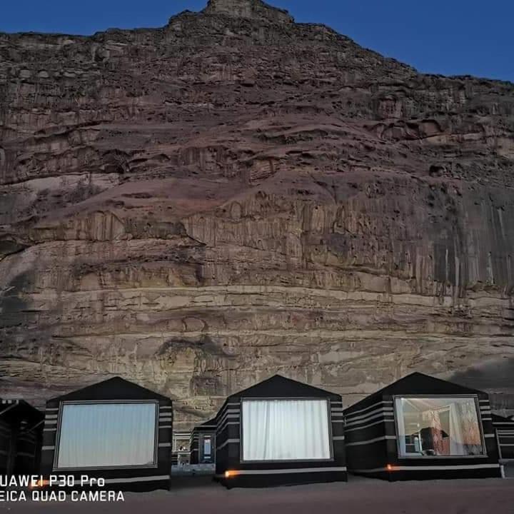 Wadi Rum Star Wars Camp Hotel Kültér fotó