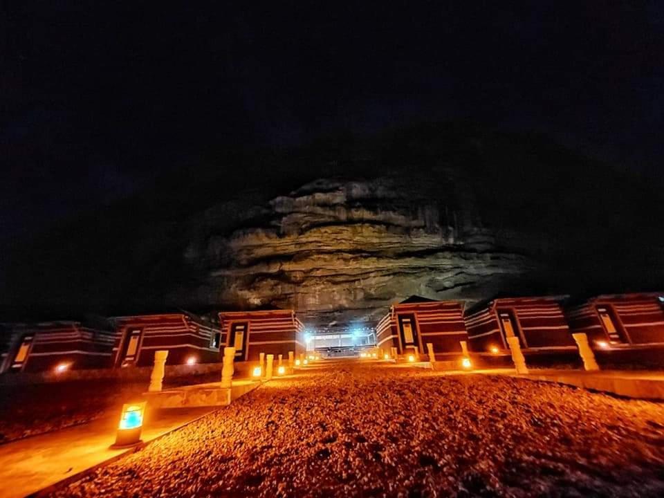 Wadi Rum Star Wars Camp Hotel Kültér fotó